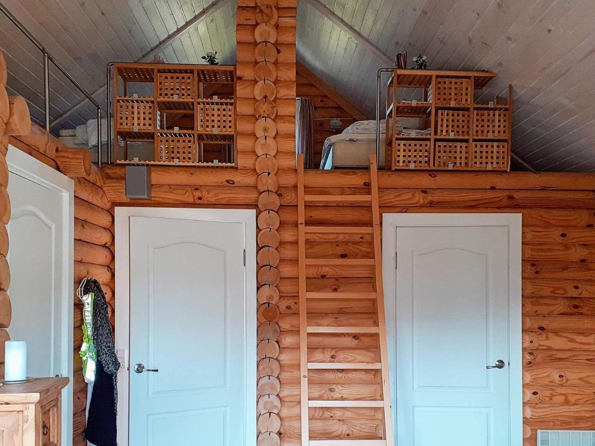 6 Person Holiday Home In Hovborg Eksteriør billede