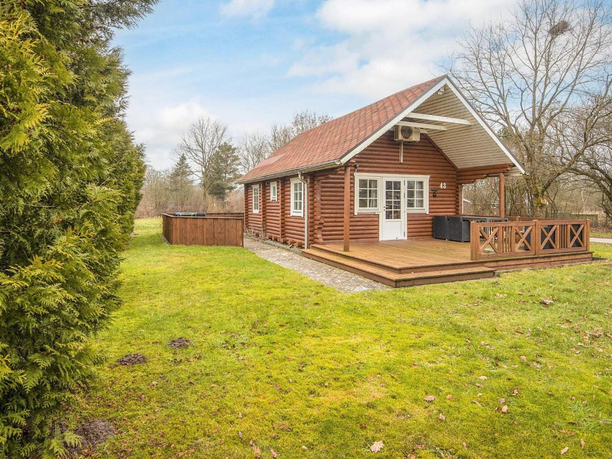 6 Person Holiday Home In Hovborg Eksteriør billede